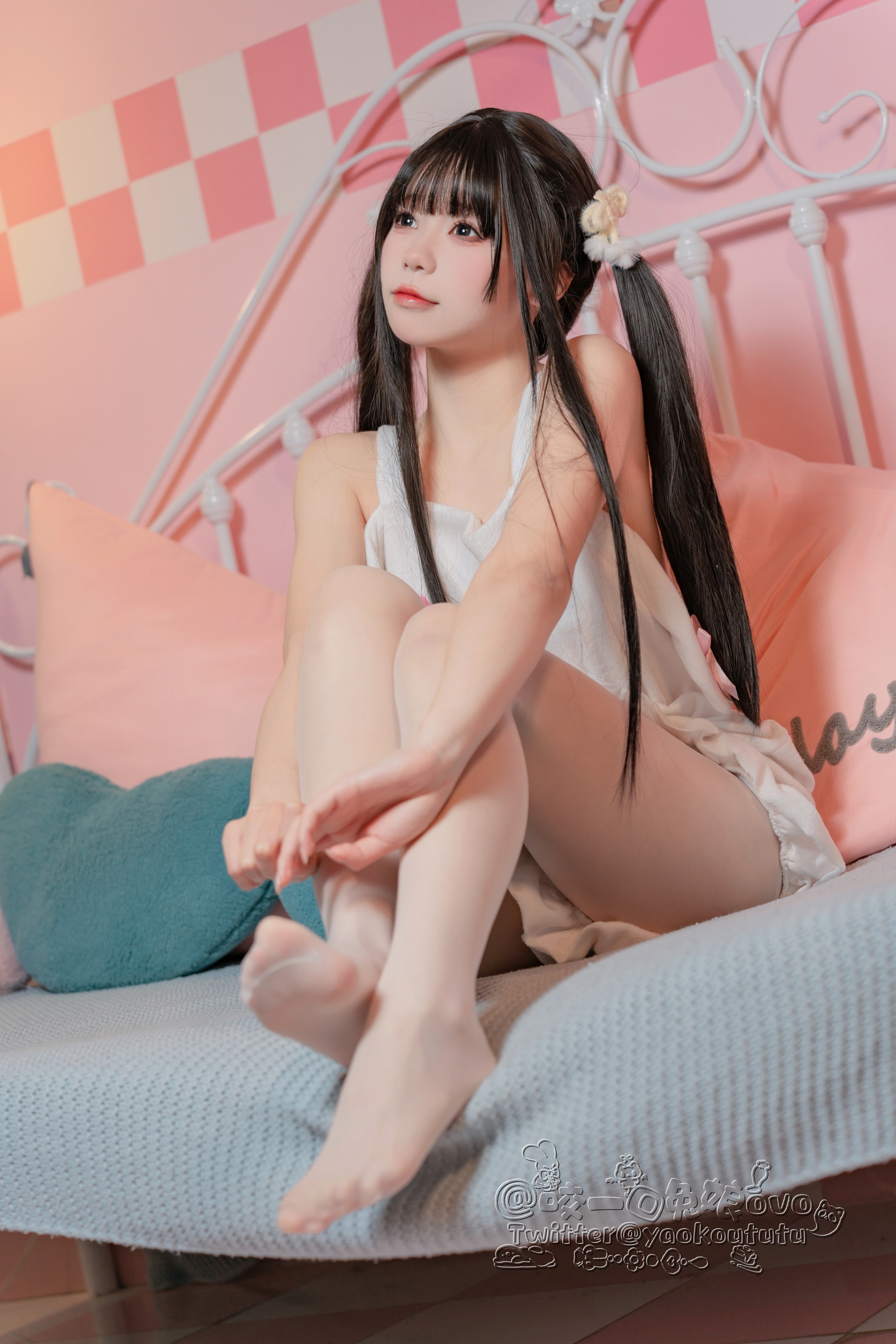 咬一口兔娘 - NO.019 (黏黏团子兔) 四月648订阅[401P12V]-XikXak